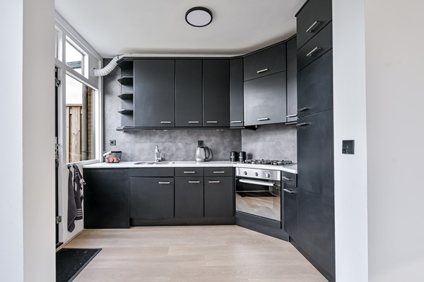 Medium property photo - Rembrandtstraat 97, 3202 EM Spijkenisse